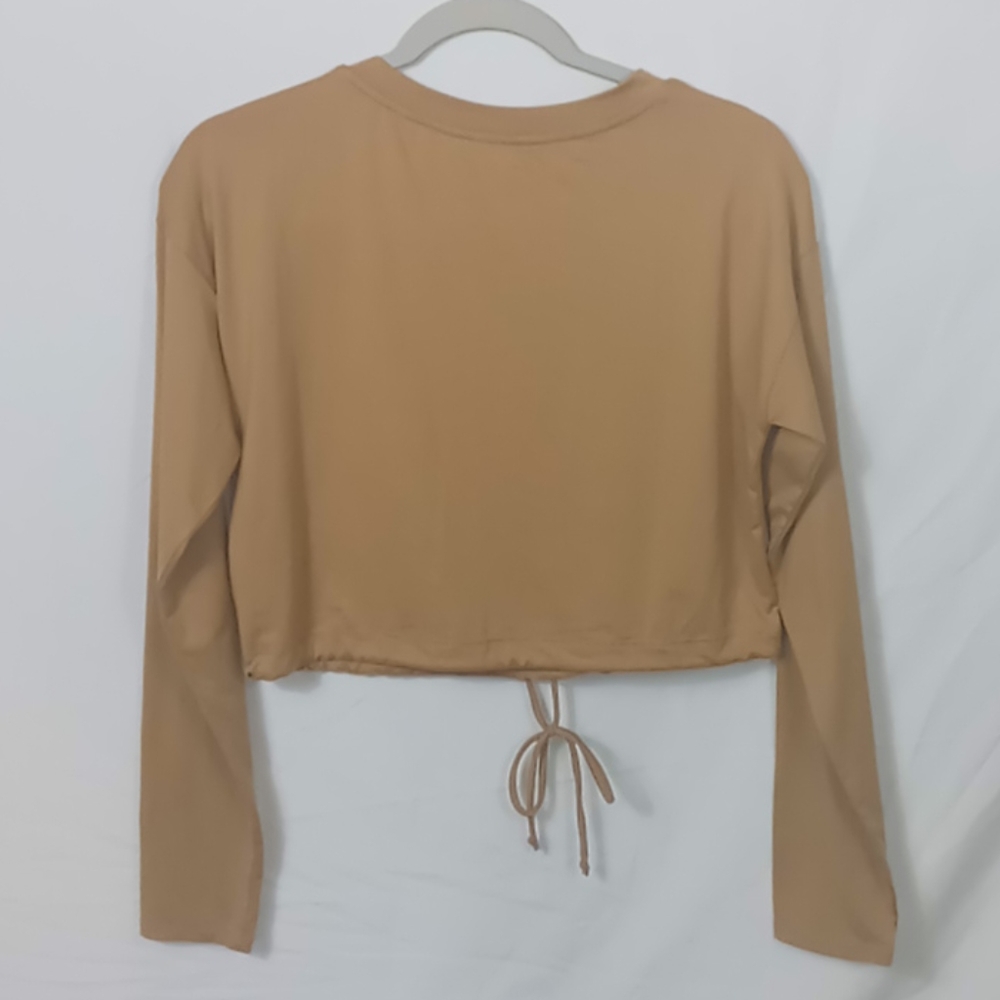 Womens crop top size medium - Picture 2 of 2